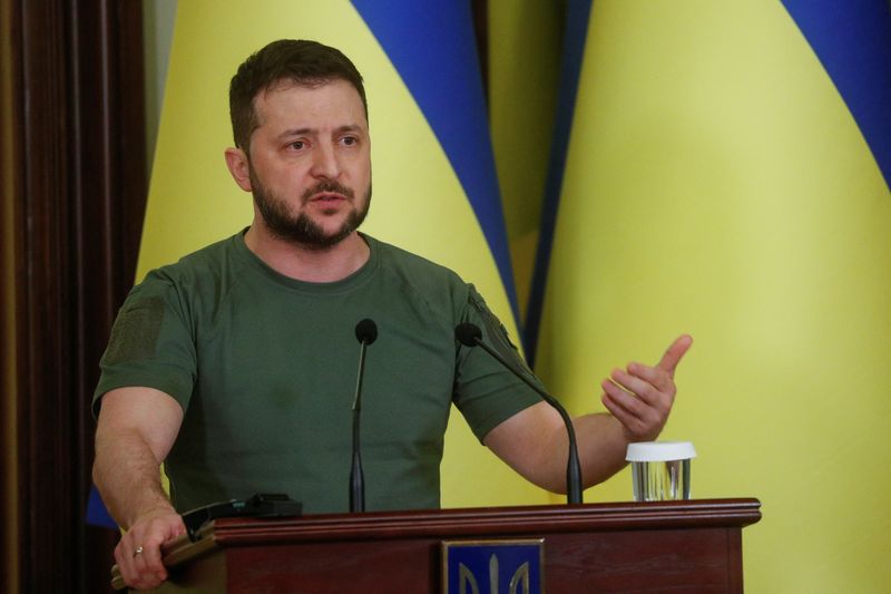 Zelensky acusó a las tropas de Moscú de llevar a cabo un genocidio en la región oriental de Donbas
