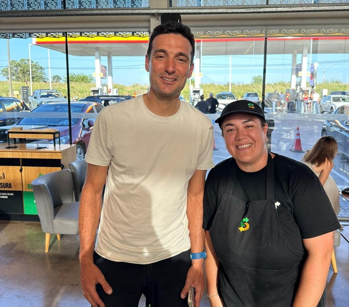 Un fuerte incendio consumió una fábrica de muebles en San Fernando: el dramático relato de la dueña