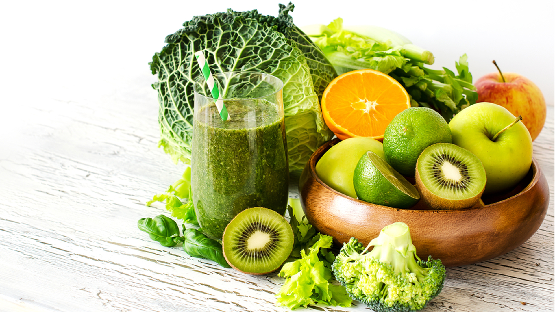 Las verduras, frutas y sus colores son fundamentales en la alimentación (Shutterstock)