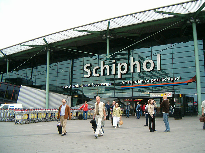 El aeropuerto de Schiphol se ha convertido en un nuevo destino para los cárteles de la droga de México (Foto: Archivo)