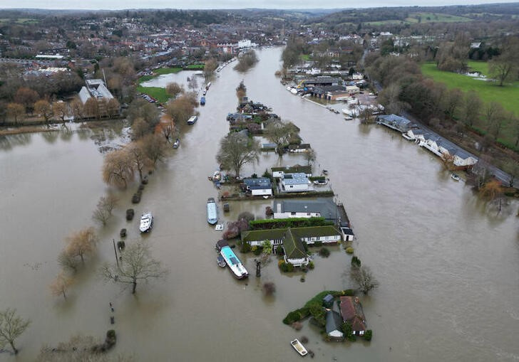 La tormenta Henk provocó inundaciones en Inglaterra: cancelaron trenes y  evacuaron a cientos de hogares por el desborde de varios ríos - Infobae