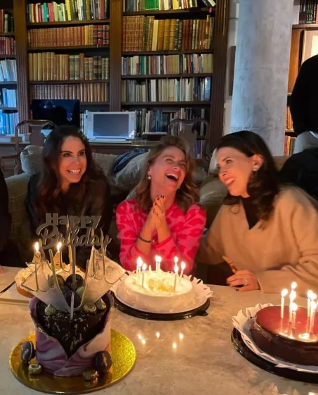 Close friends celebrating Ludwika Paleta's birthday included Paola Rojas and Dalilah Polanco (Photo: Instagram)