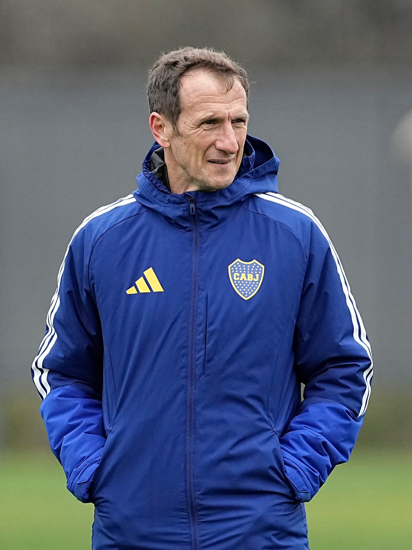Los 3 futbolistas con los que Arruabarrena no contará hasta 2027 en Boca Juniors y el "refuerzo" que sumará