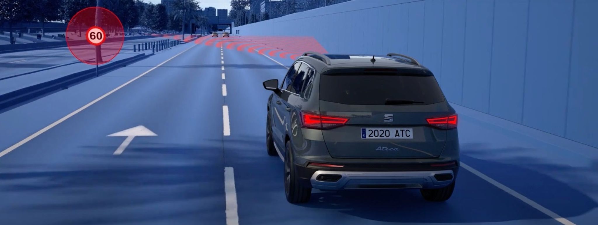 Las cámaras frontales del nuevo SEAT León 2021 visualizan las señales de velocidad máxima. Foto: Seat/dpa