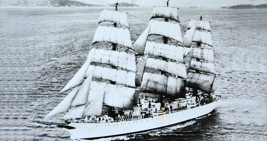 La Fragata Libertad, en su primer viaje de 1963.