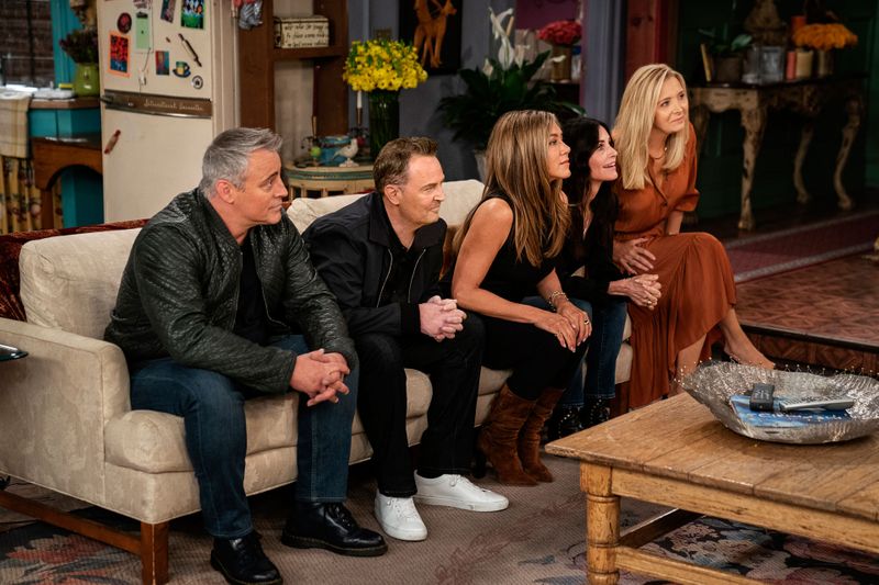 Matt LeBlanc, Matthew Perry, Jennifer Aniston, Courteney Cox y Lisa Kudrow en la reunión de "Friends".
Cortesía de HBO Max elenco de friends