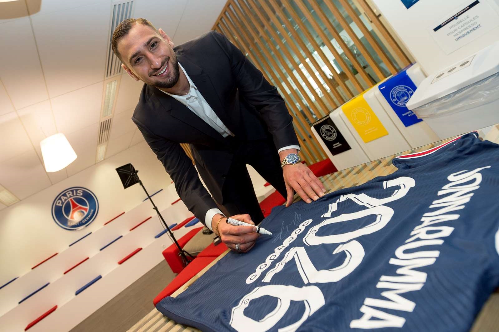 Donnarumma firma con el PSG hasta 2026 (Europa Press)
