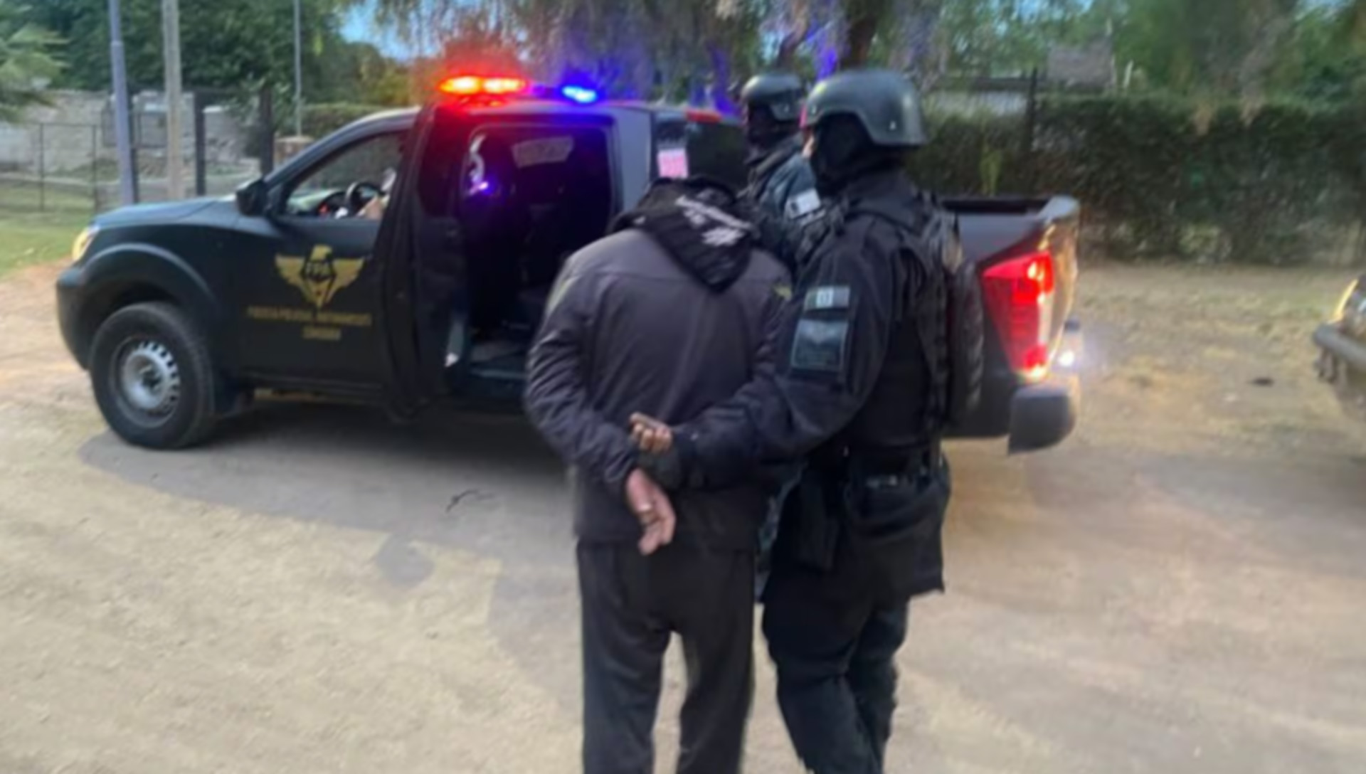 El Gobierno y el peronismo llegan a la recta final de la campaña, atravesados por internas y el temor a la foto de una derrota