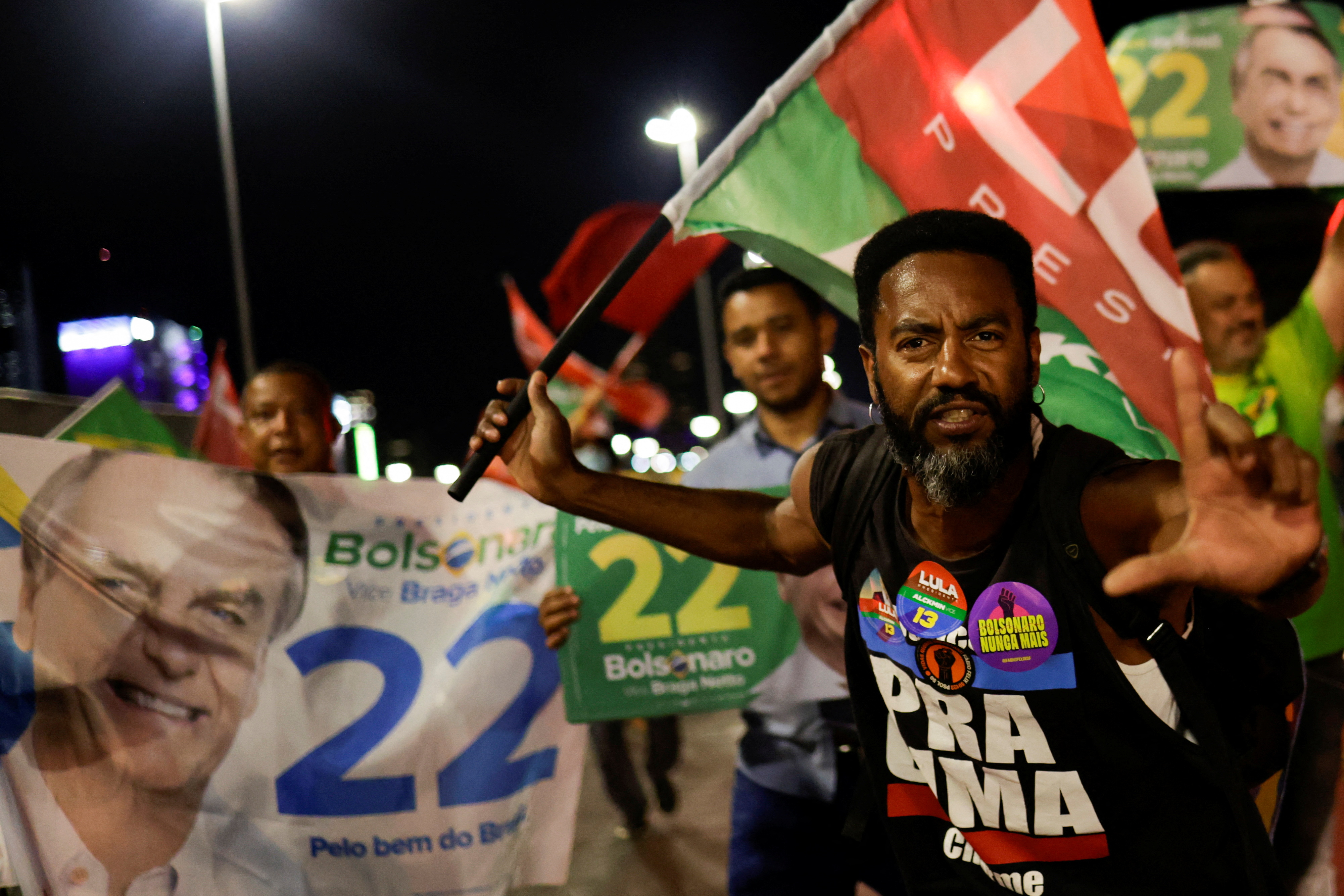 Alarma en Brasil por el avance del Tribunal Superior Electoral contra los medios de comunicación en campaña