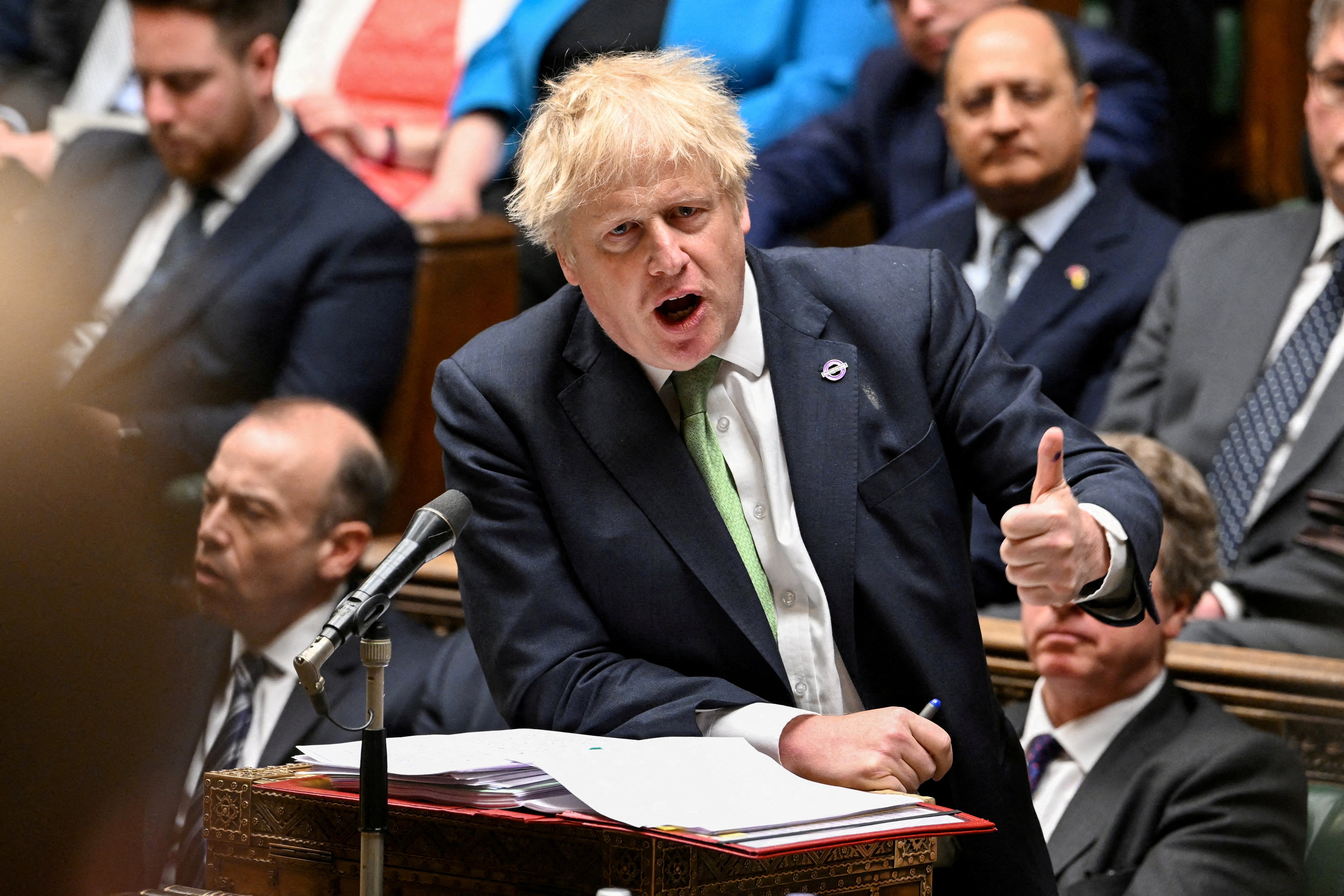 Pese a las fotos y al informe sobre el “partygate”, Boris Johnson insistió en que no mintió sobre las fiestas en Downing Street