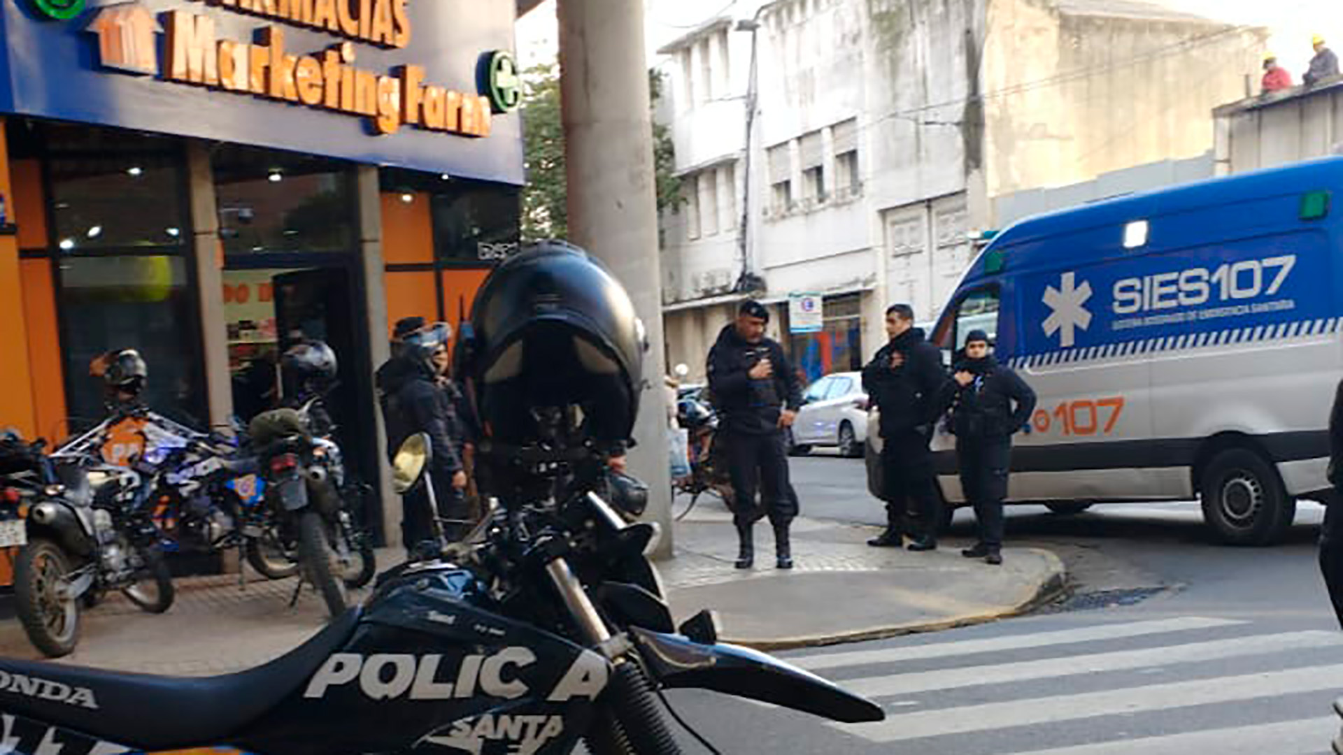 Entr&oacute; a la farmacia de su exesposa y la mat&oacute; a pu&ntilde;aladas en Rosario