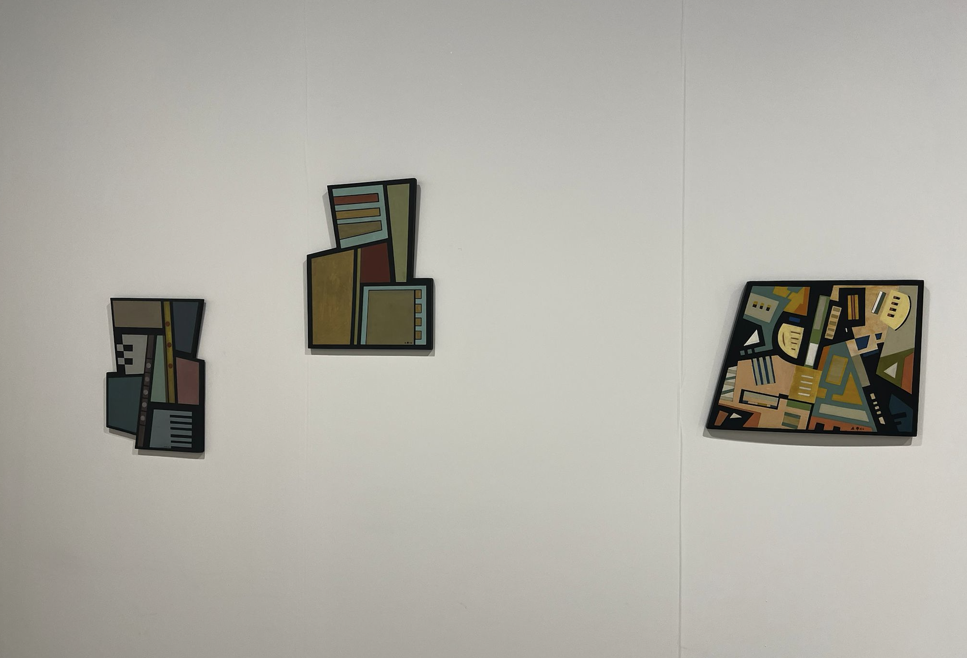 Tres obras de Carmelo Arden Quin, referente del Madí, en Art Basel Miami Beach 2022