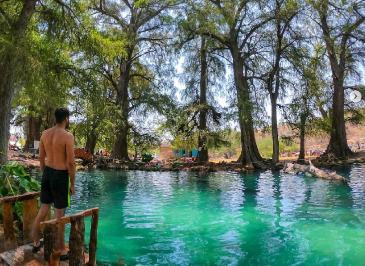 Cómo Llegar A Los Ahuehuetes Un Paraíso De Aguas Color Turquesa Con