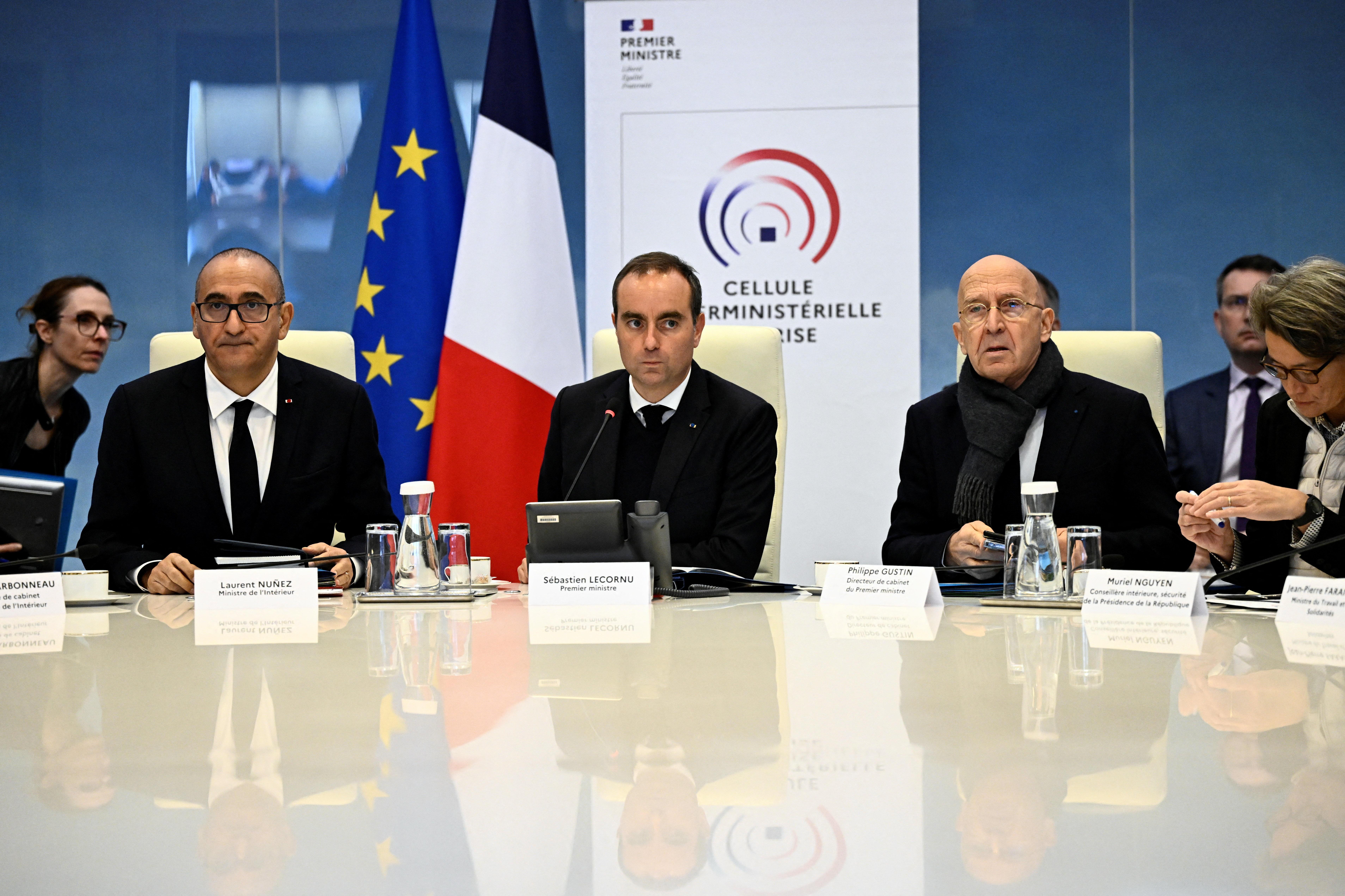 Francia impone toques de queda parciales tras un fin de semana de saqueos masivos y casi 2.400 detenidos