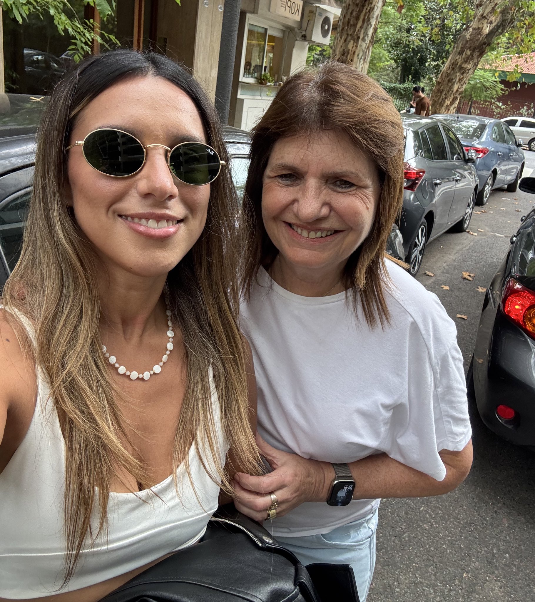 Agostina P&aacute;ez habl&oacute; sobre los gestos racistas que hizo su padre: "Siento que soy su mam&aacute;"