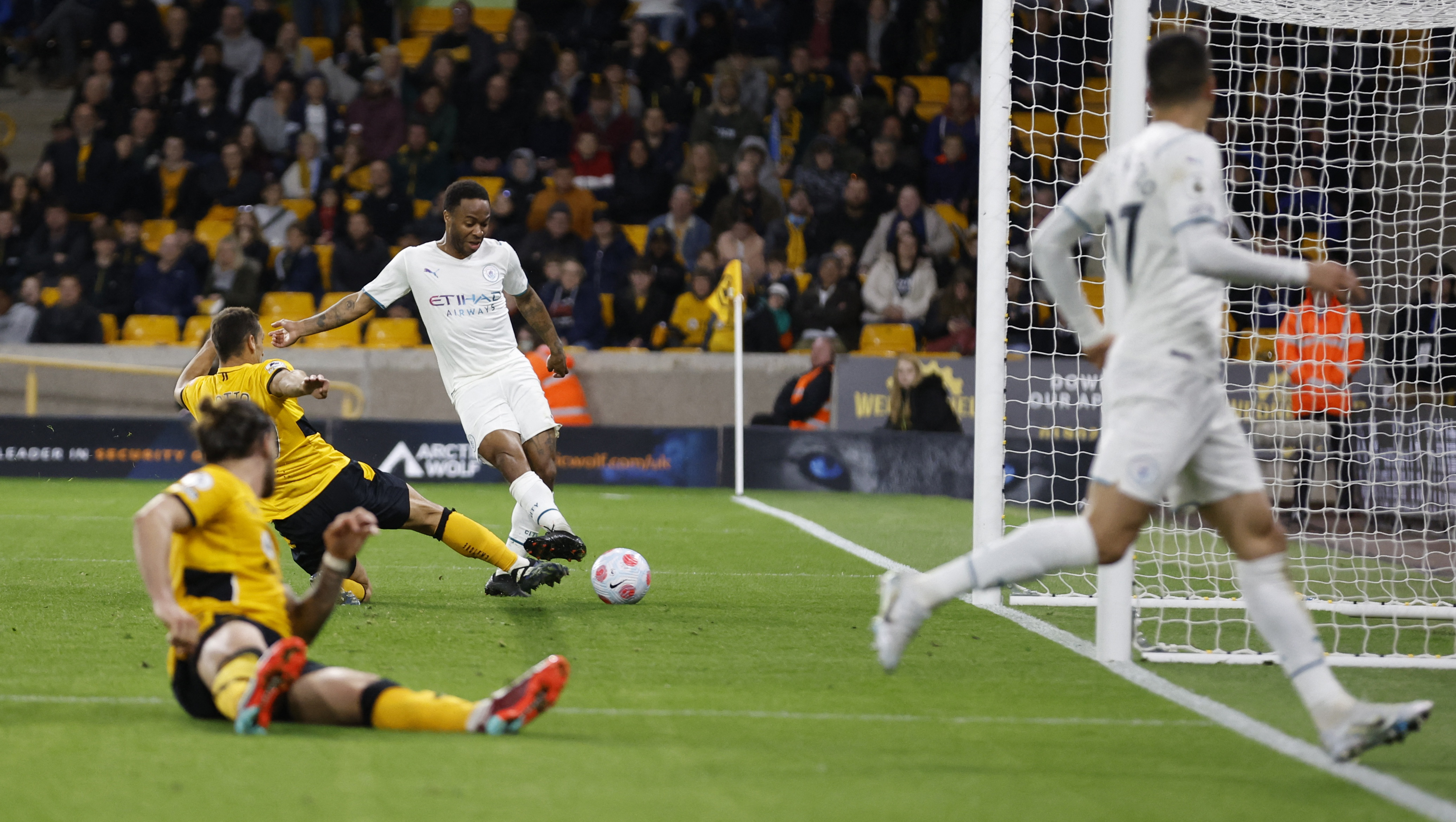 El extremo inglés viene de anotar 17 goles en la temporada (Reuters)
