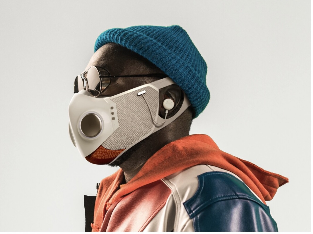 Xupermask viene con auriculares con cancelación de ruido integrados (Honeywell)