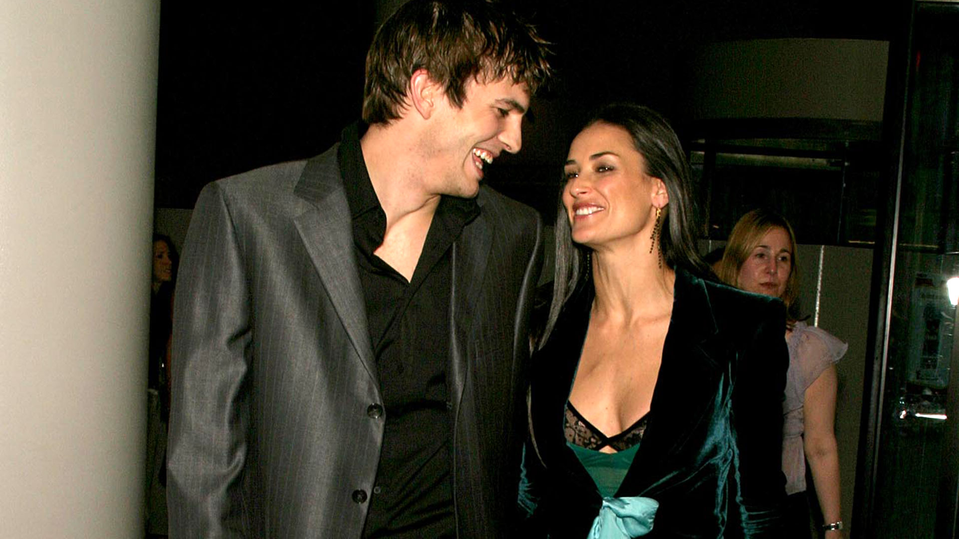 Ashton Kutcher y Demi Moore, él tenía 25 y ella 40. Fueron la pareja predilecta de las revistas del corazón y los tabloides que buscan los escándalos de Hollywood (Grosby Group)