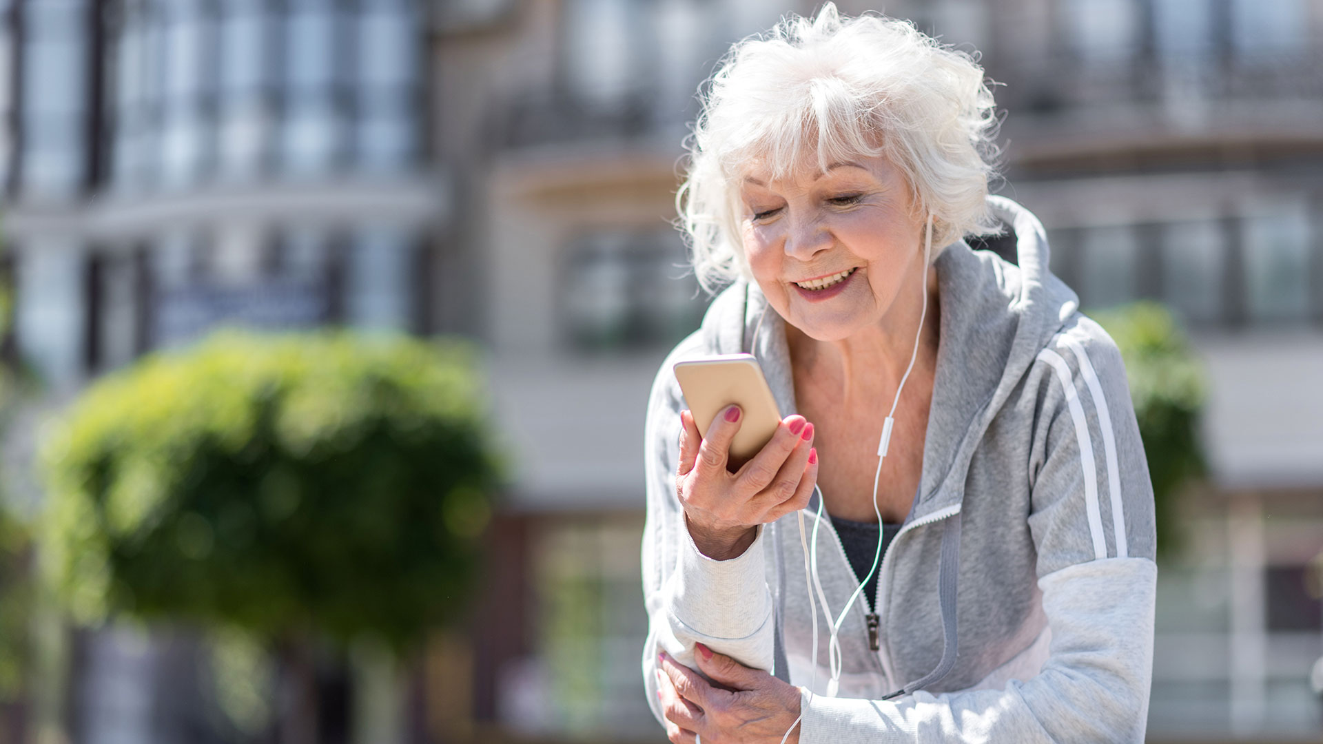 Los 4 hábitos de los mayores de 80 años que mantienen una excepcional memoria y buena salud