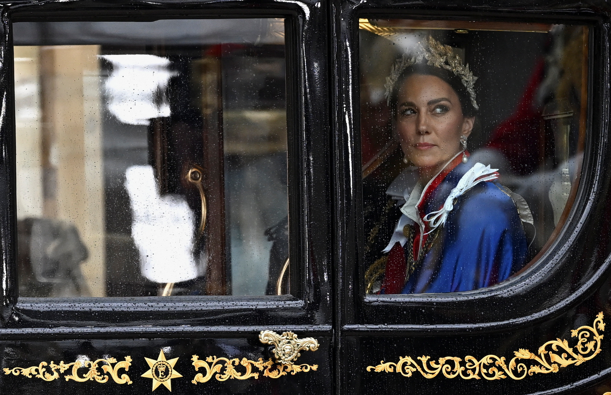Kate en una carroza rumbo a Buckingham (REUTERS/Dylan Martinez)