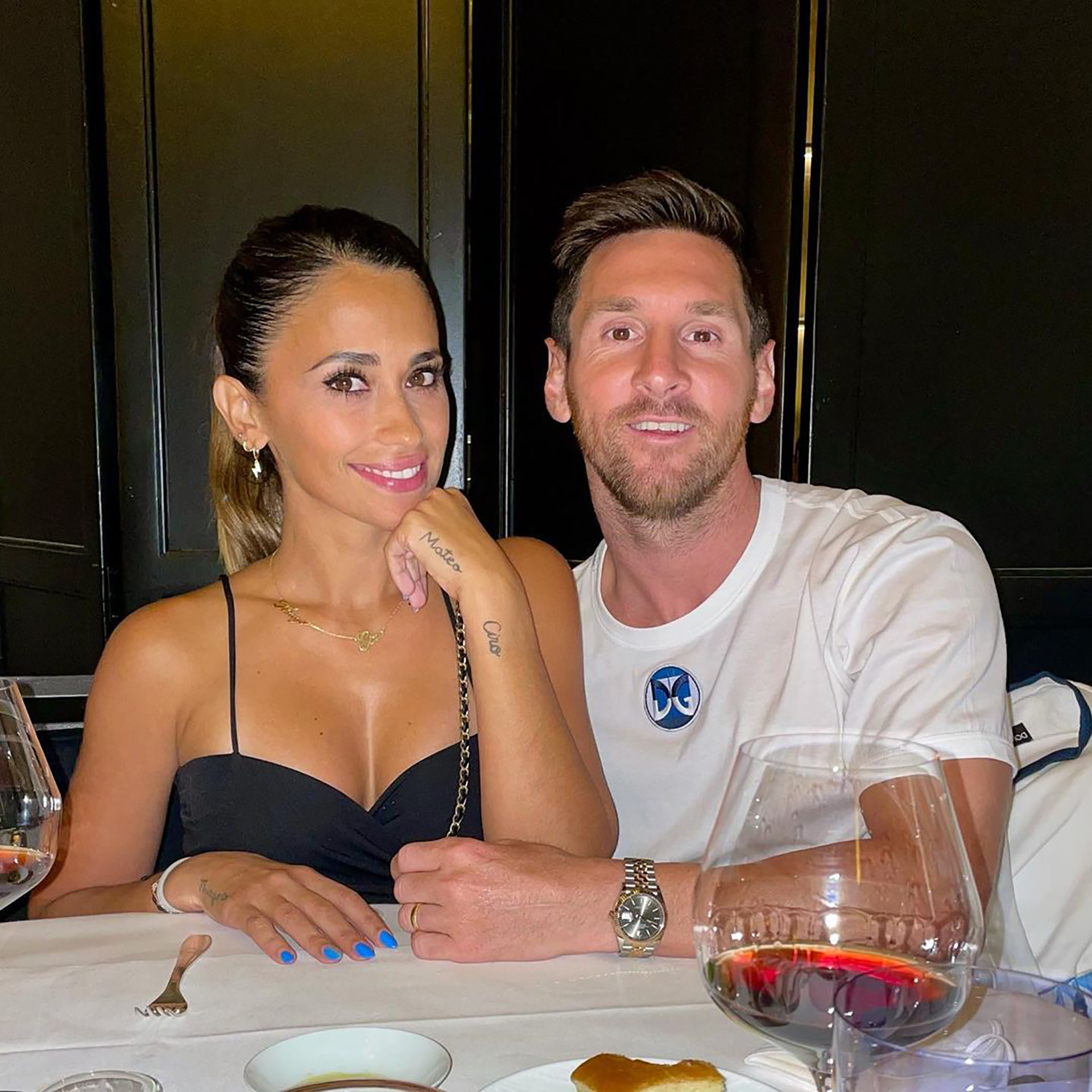 La Foto De La Salida De Lionel Messi Y Antonela Roccuzzo Que Generó Furor En Las Redes Infobae