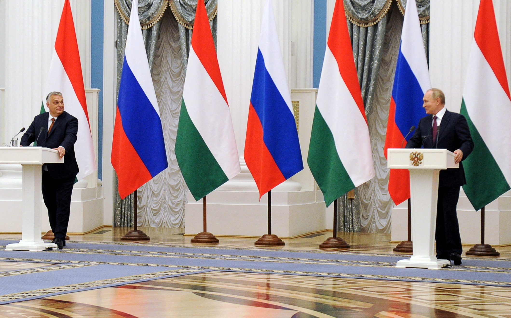 Prezydent Rosji Władimir Putin i premier Węgier Wiktor Orban w Moskwie na kilka dni przed inwazją na Ukrainę (Reuters).