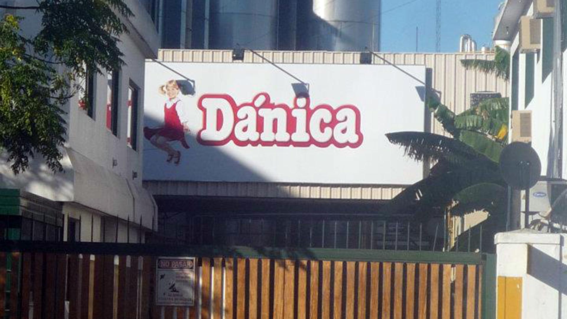 Cierra definitivamente la hist&oacute;rica f&aacute;brica de D&aacute;nica en Lavallol: qu&eacute; pasar&aacute; con los empleados