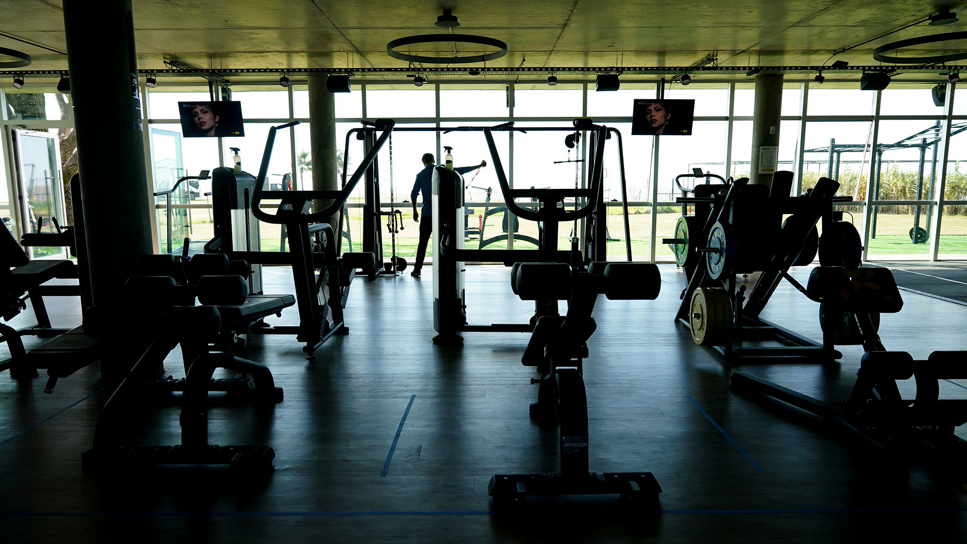 En este gimnasio el regreso de la actividad se está llevando a cabo bajo la modalidad de