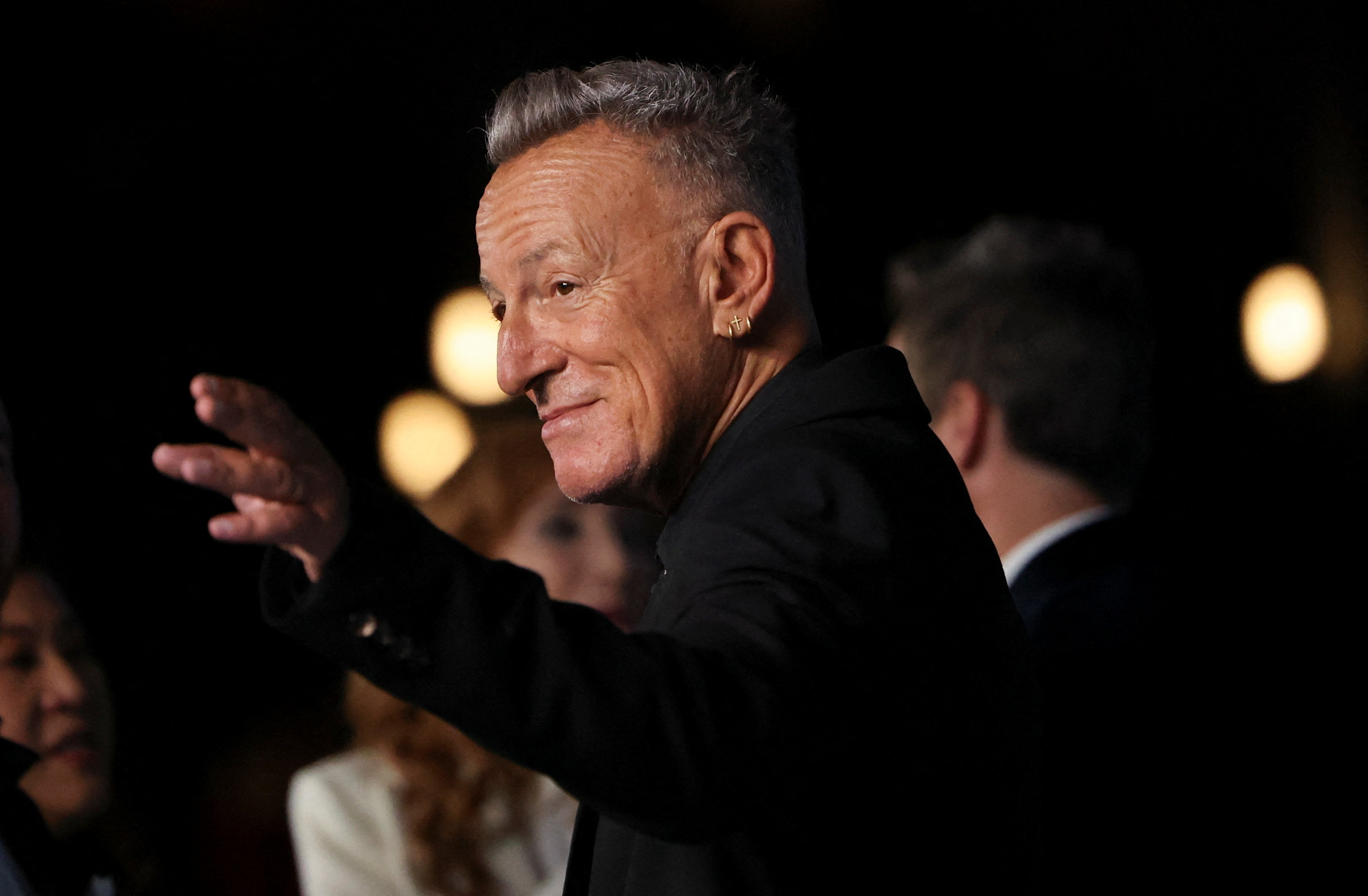 Javier Milei recibirá al nuevo embajador de los Estados Unidos, Peter Lamelas