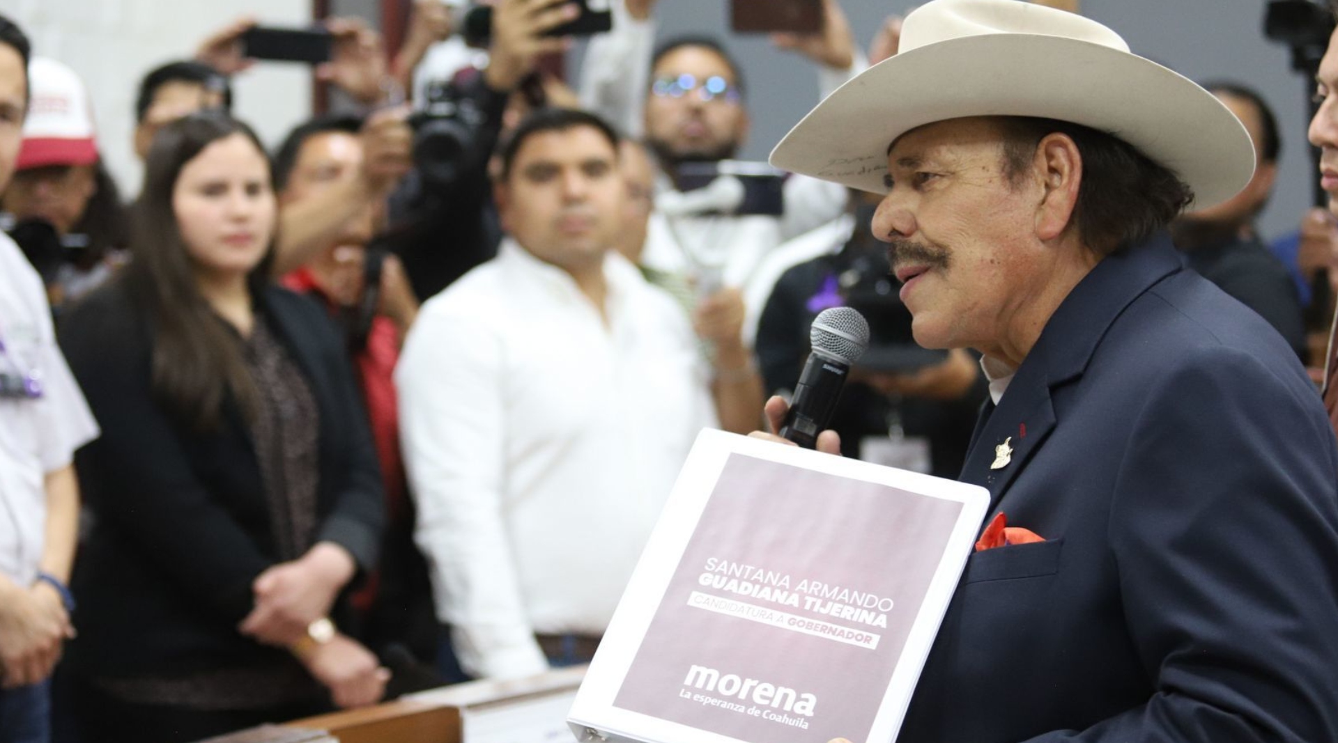 Elecciones 2023: Armando Guadiana se registró como candidato de Morena en Coahuila