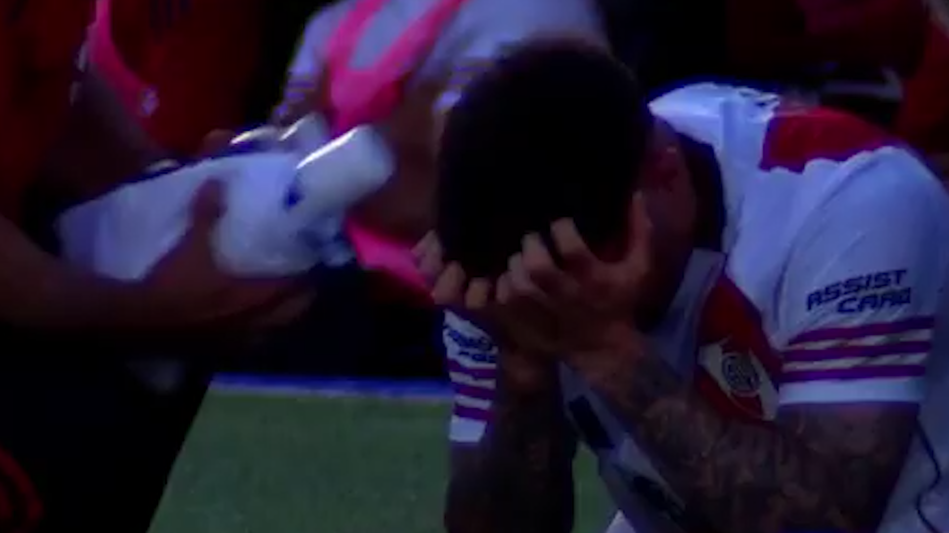 Ucrania acordó con Grecia el suministro de gas norteamericano para hacer frente a la crisis energética por los bombardeos rusos