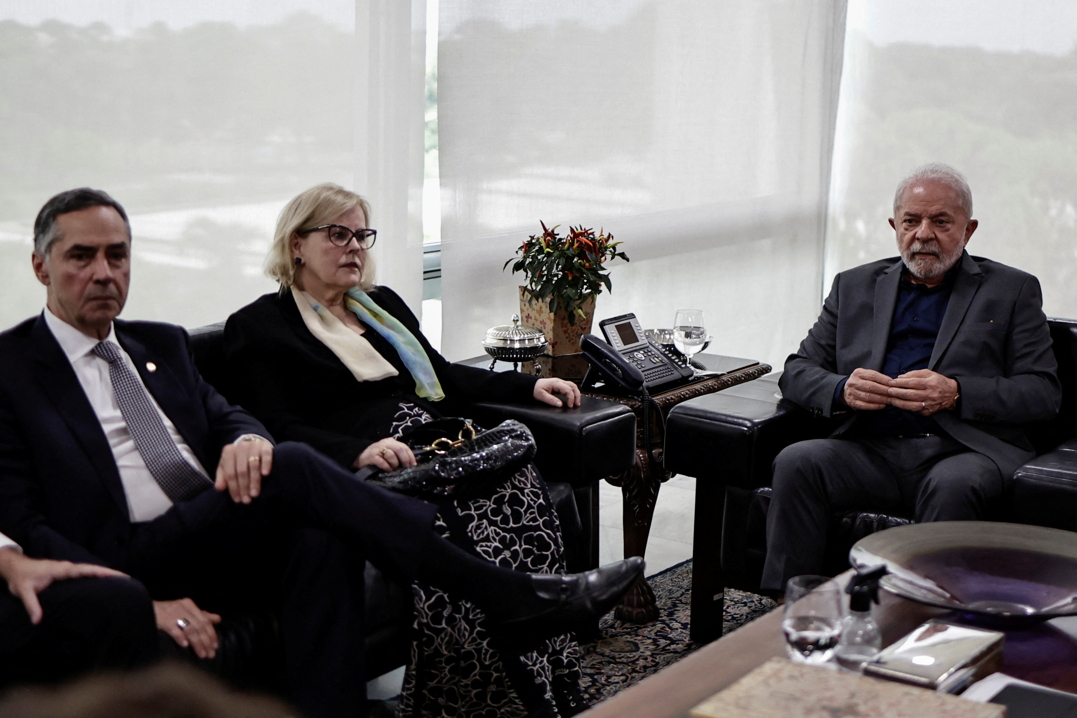 Lula da Silva with Supreme Court President Rosa Weber in Planalto (Reuters)