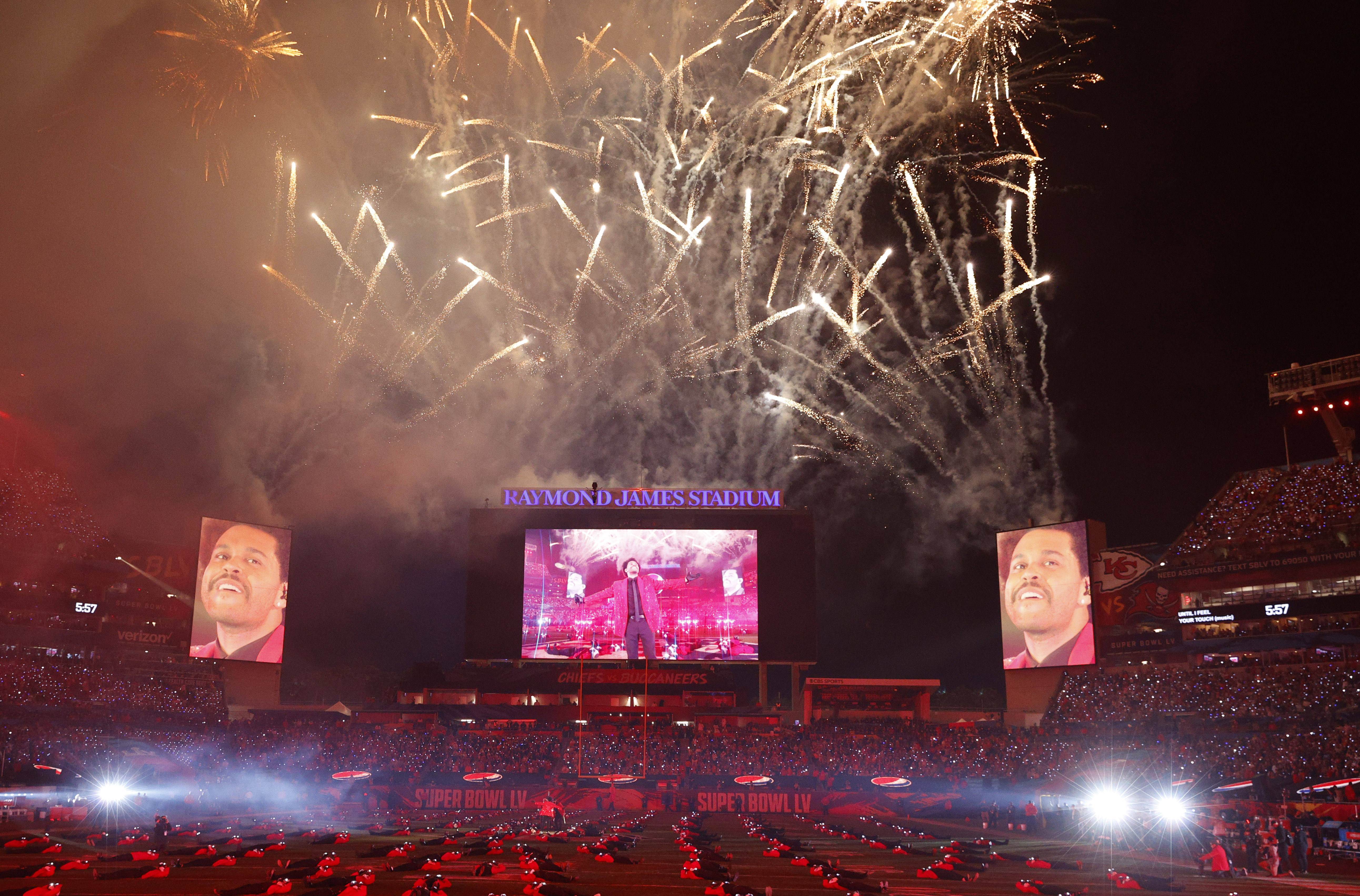 Así lució el Raymond James Stadium durante el show de medio tiempo