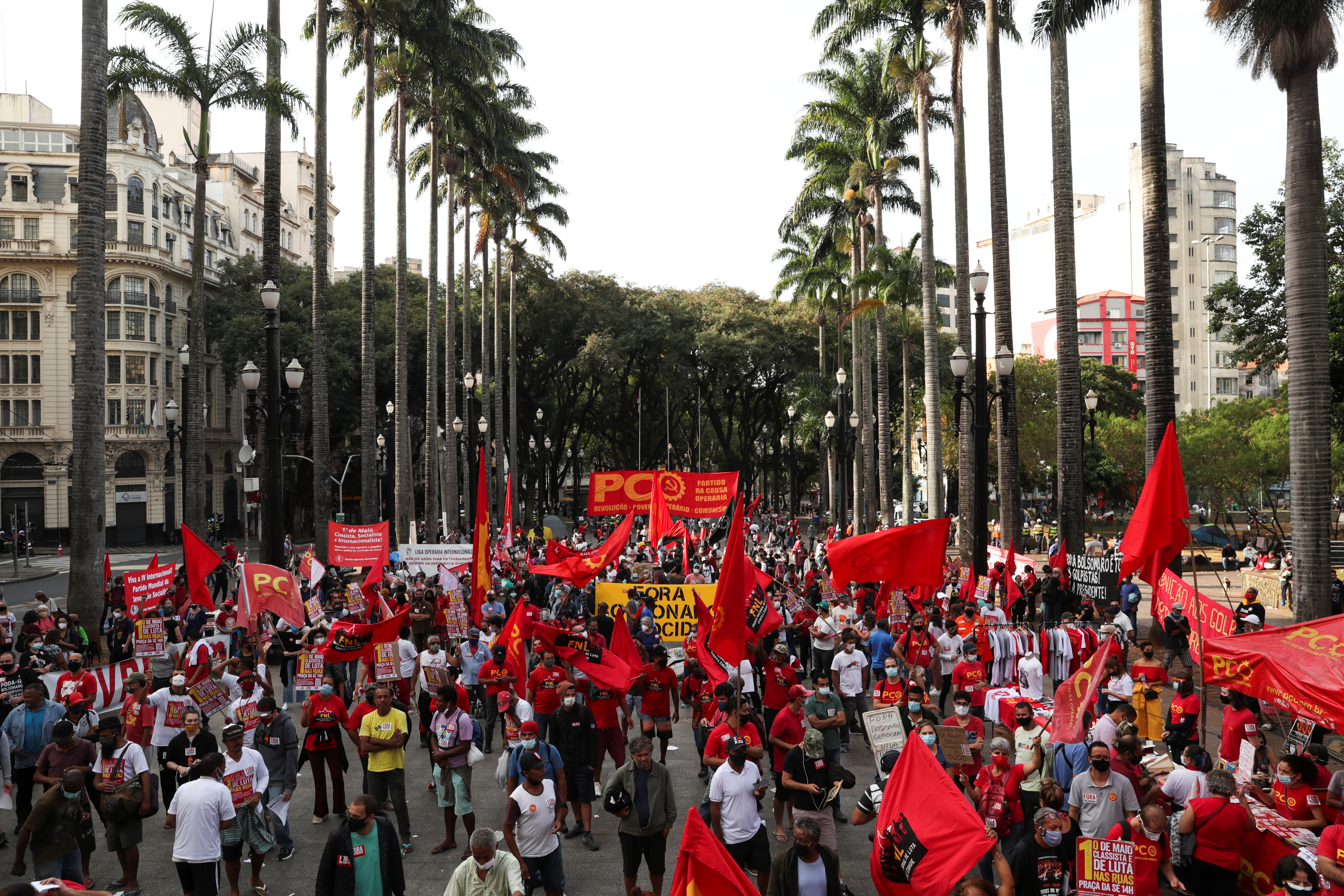 Manifestación de los trabajadores contra jair Bolsonaro en San Pablo, Brasil. REUTERS/Amanda Perobelli