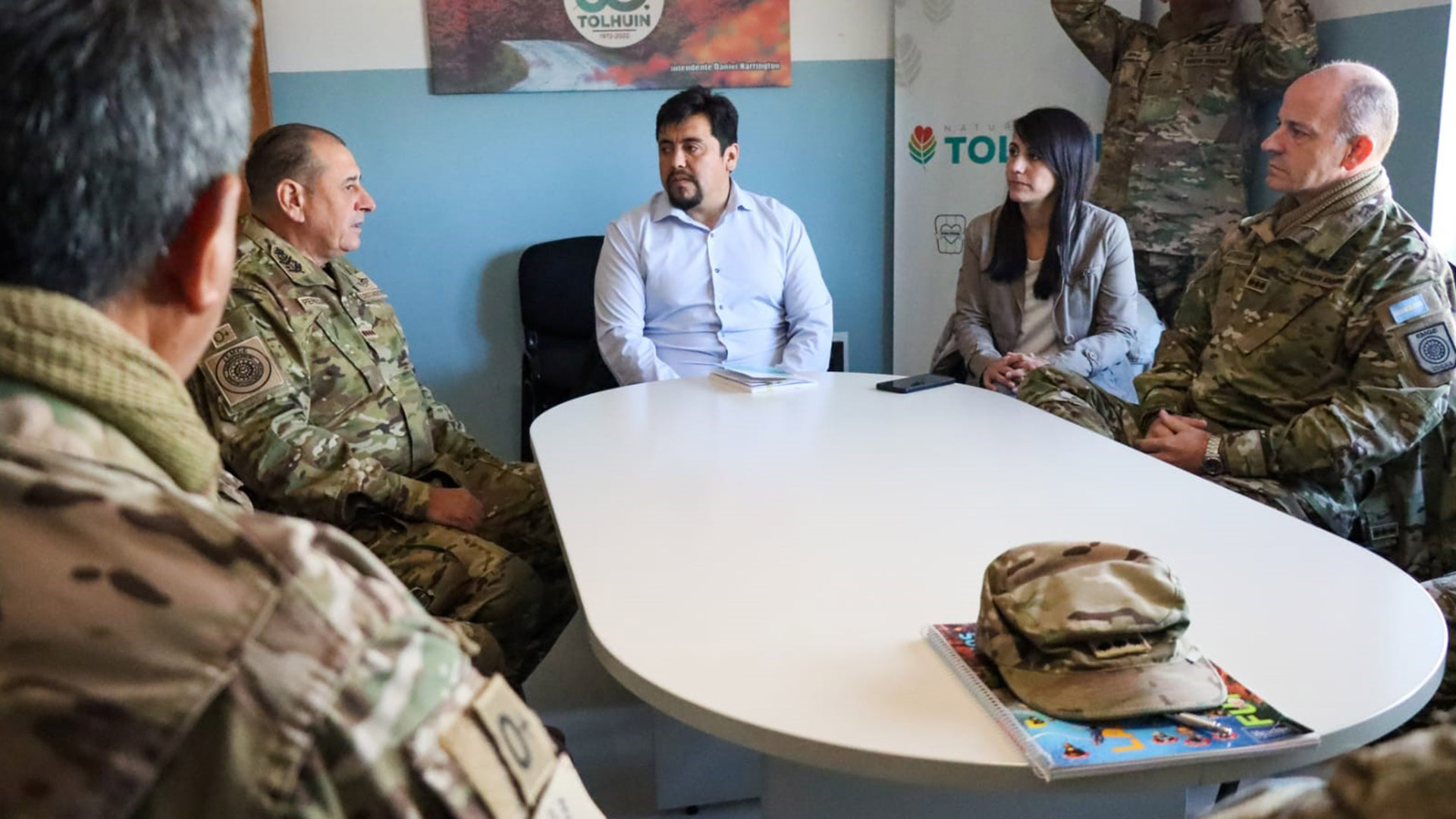 El jefe del Ejército se reunió en el mes pasado con las autoridades locales el mes pasado