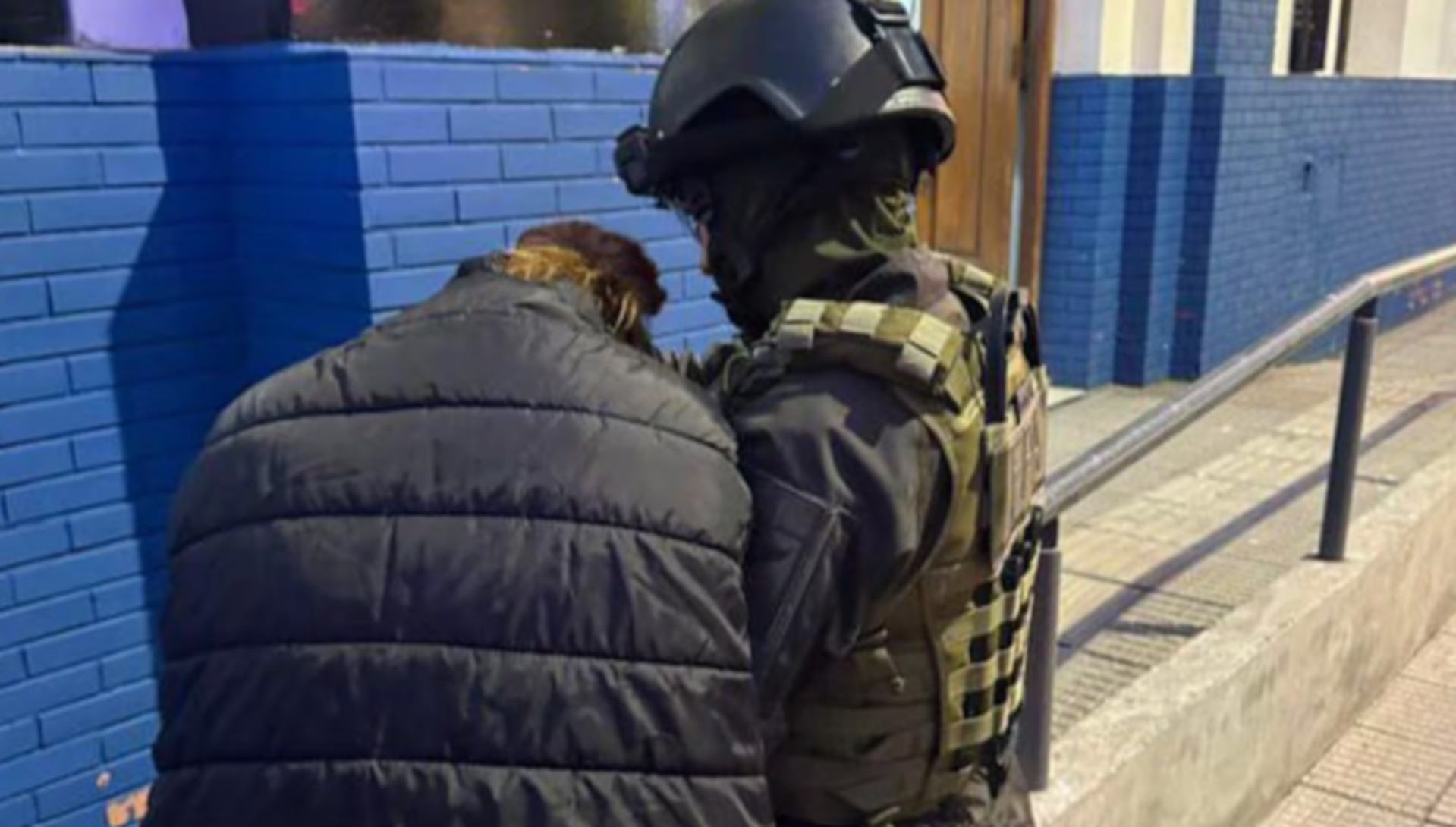 Una madre y su hijo fueron detenidos en C&oacute;rdoba por vender coca&iacute;na desde su casa 