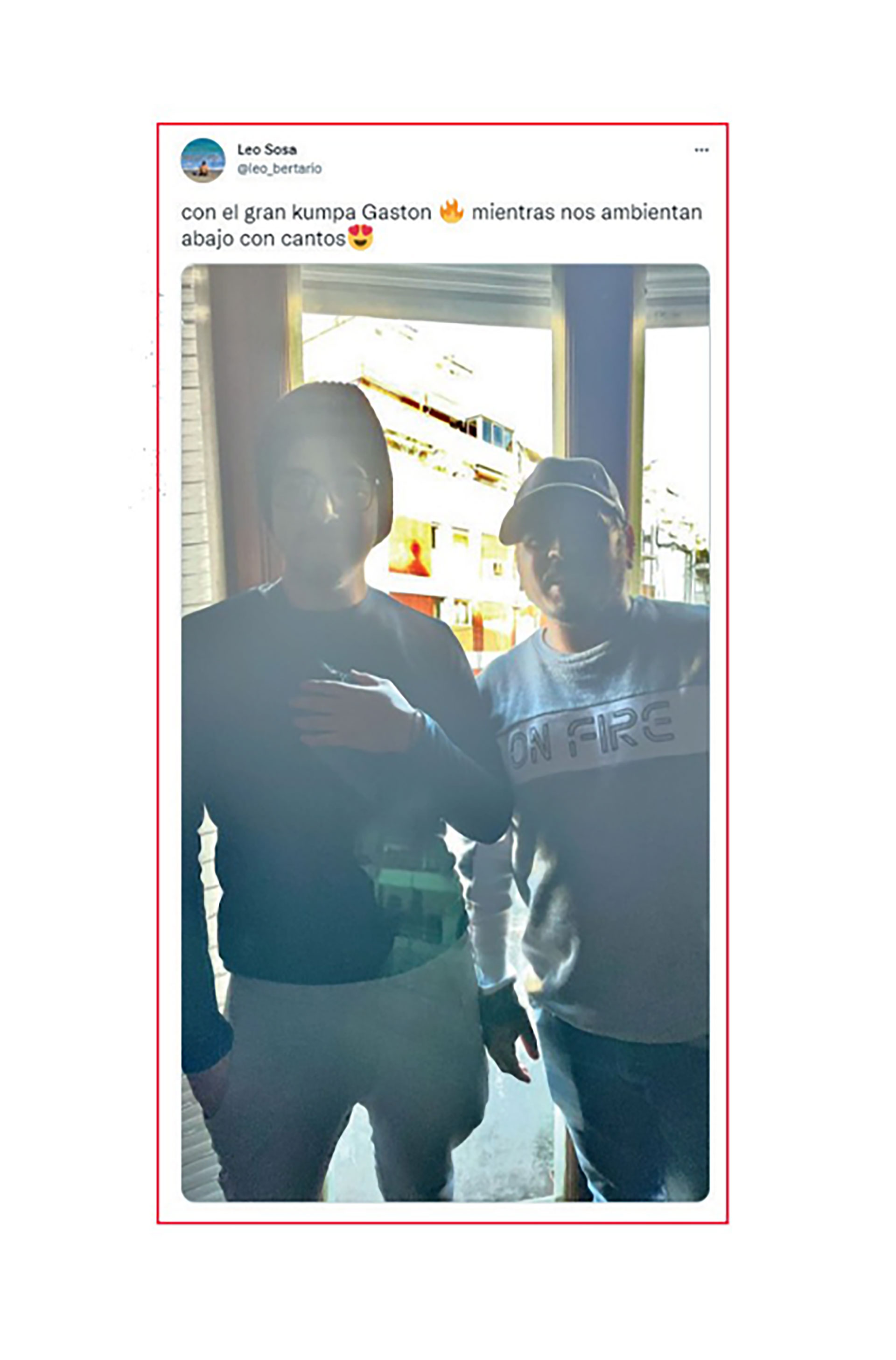 Leonardo Sosa (Revolución Federal) y Gastón Guerra de Nación (Despojados) en la casa de la vecina de CFK