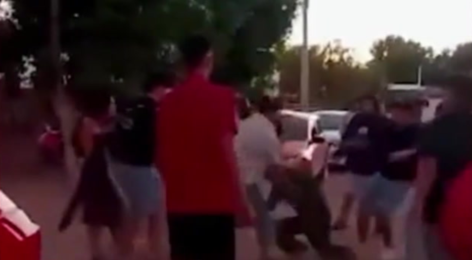 Chocó otro colectivo en Parque Chacabuco: arrolló una camioneta y hubo 15 personas heridas