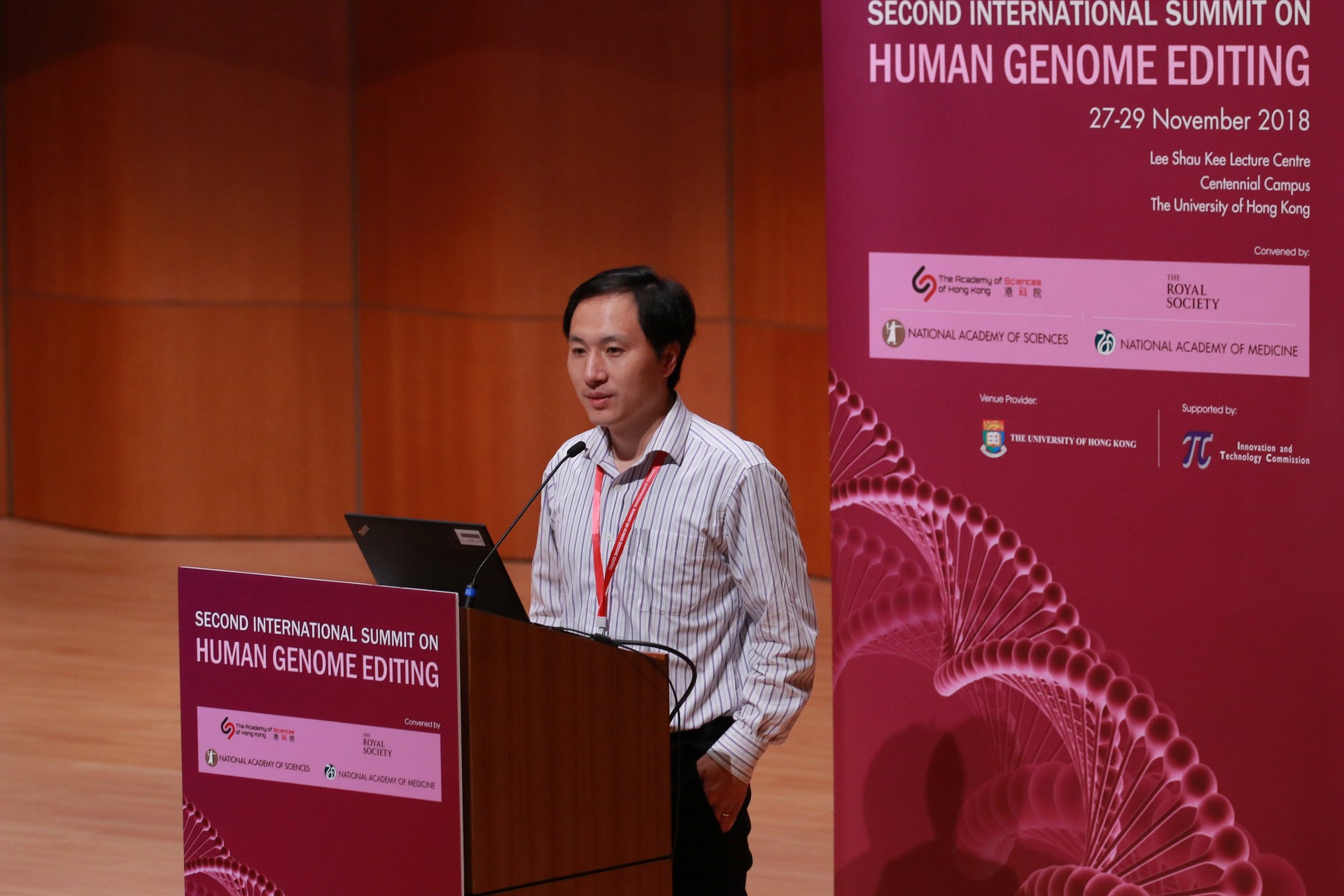 El científico en una conferencia sobre modificación del genoma humano en Hong Kong, en 2018 (Reuters)