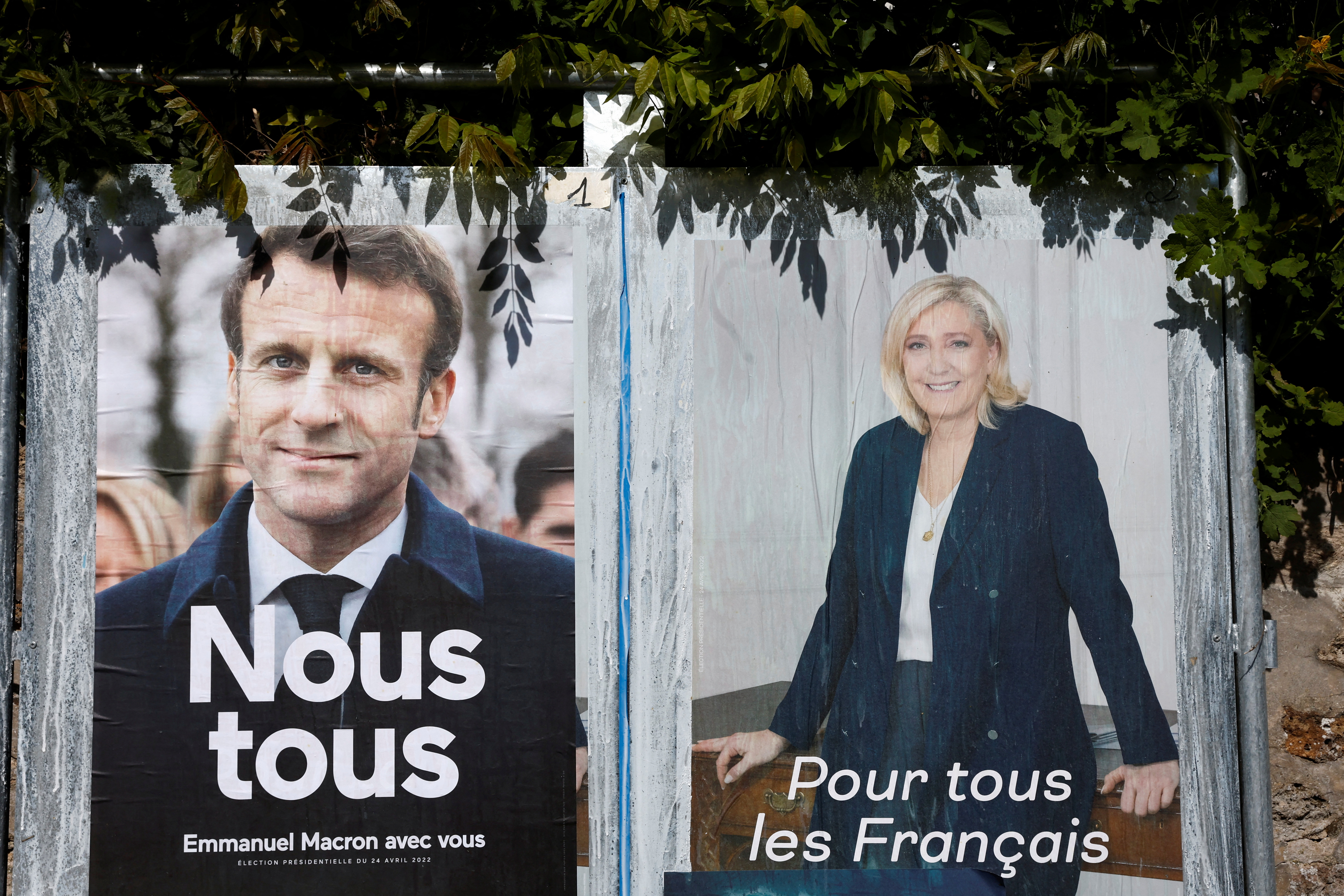 Los centros electorales en las grandes ciudades, como París, permanecerán abiertos hasta las 20 horas de este domingo. Los resultados se esperan para el final de la jornada.