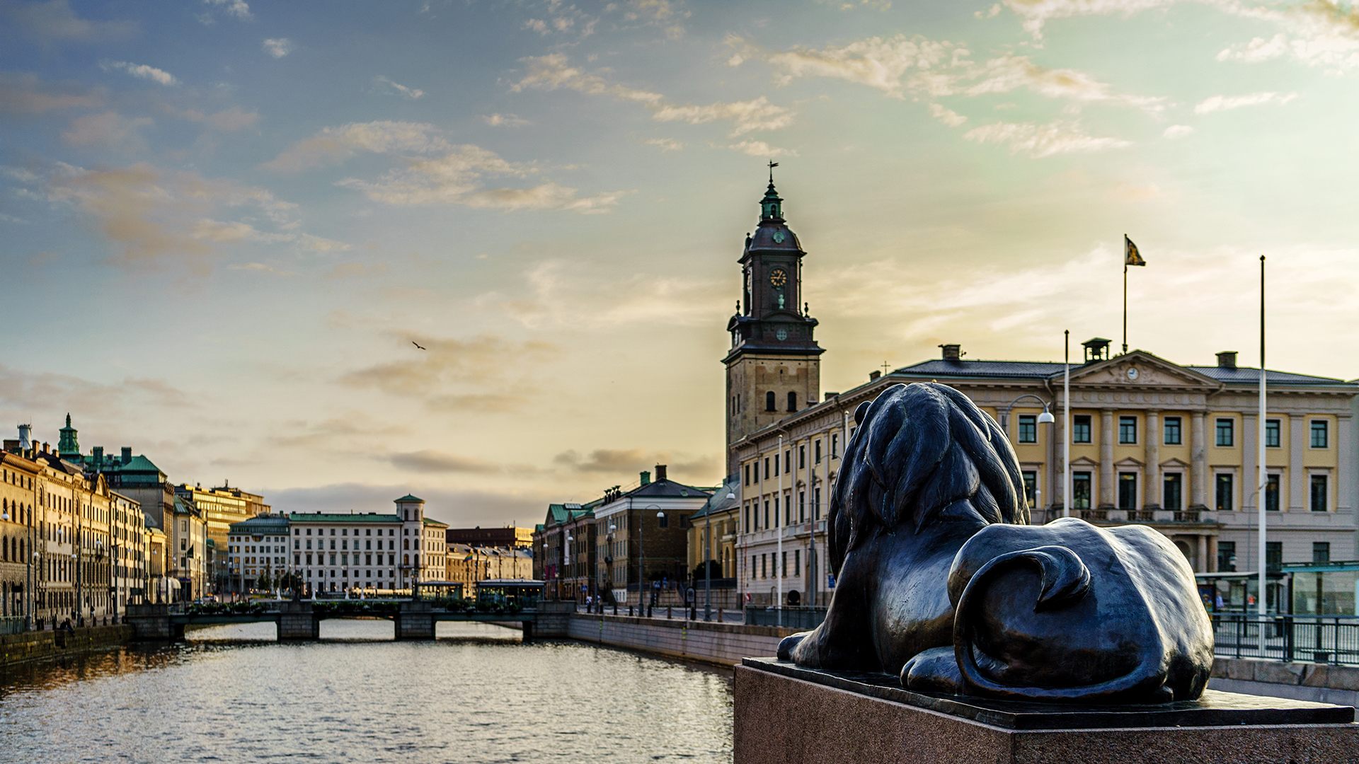 Es la segunda ciudad de Suecia que del Global Destination Sustainability Index, el índice global de destinos sostenibles. El 95% de sus hoteles tiene certificado verde, el 65% de su transporte público funciona con energía renovable y las credenciales ecológicas de los restaurantes se exponen como si fueran las insignias de grandes premios. Esta ciudad sueca es también la cuna de muchas marcas sostenibles de ropa que no utilizan materiales tóxicos y que ofrecen sueldos decentes a sus trabajadores