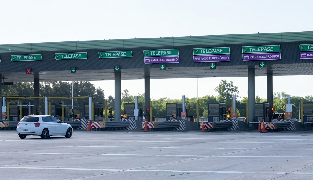 Eliminar&aacute;n el pago en efectivo en cuatro peajes de la Ruta Nacional 8
