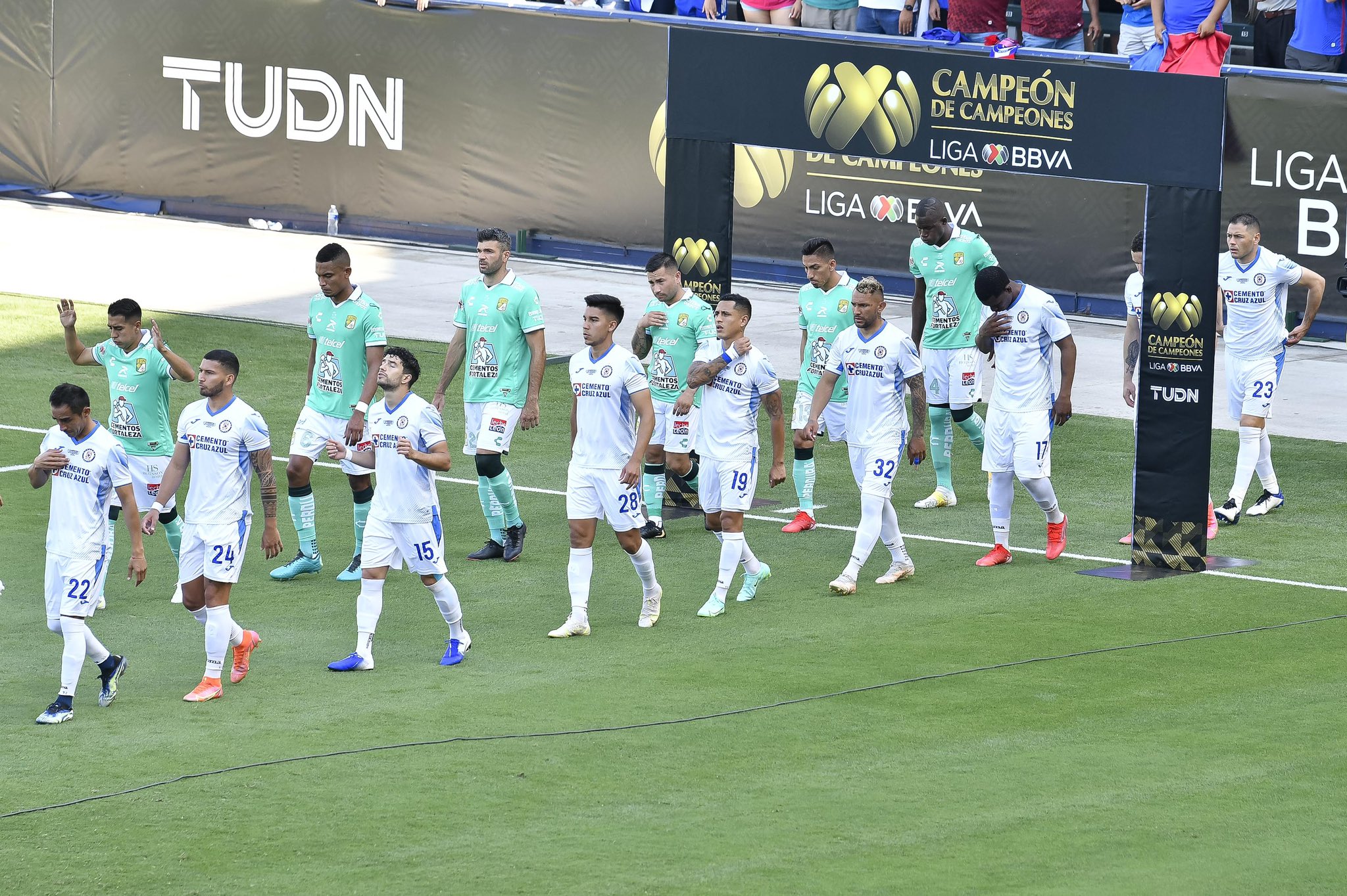 Cruz Azul venció a León y es el nuevo Campeón de Campeones de la Liga MX -  Infobae