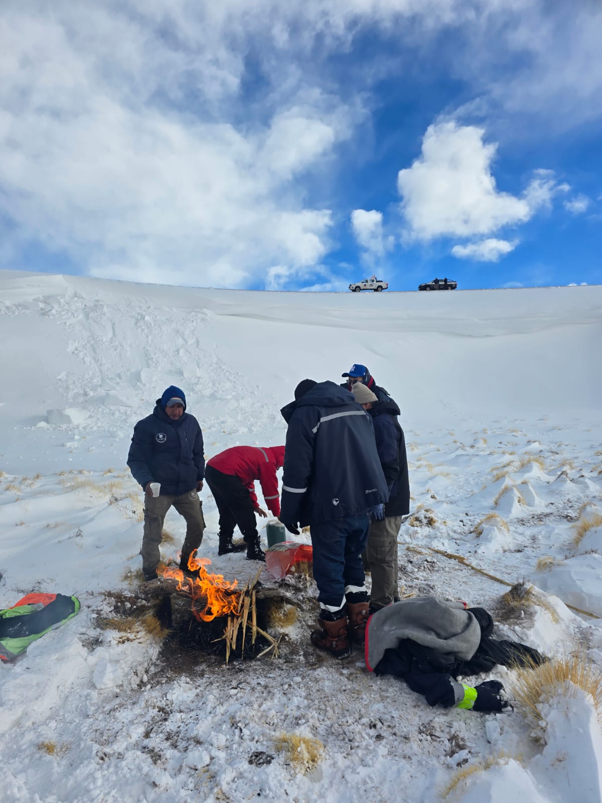 Rescataron con vida a los mineros atrapados por una tormenta de nieve en la puna de Catamarca