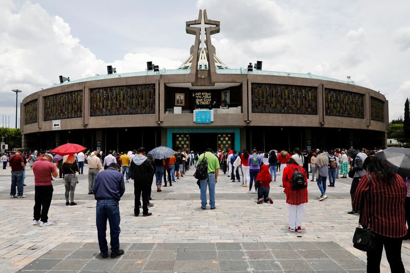 Para los días 11 y 12 de diciembre se han suspendido las actividades en la Basílica de Guadalupe (Foto: Reuters/Carlos Jasso)