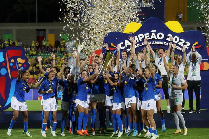 Tras la Copa América femenina, Brasil (campeón) Colombia (subcampeón), Argentina (tercer lugar) y Paraguay (cuarto lugar) disputarán la Copa de Oro femenina (Foto: Reuters)

