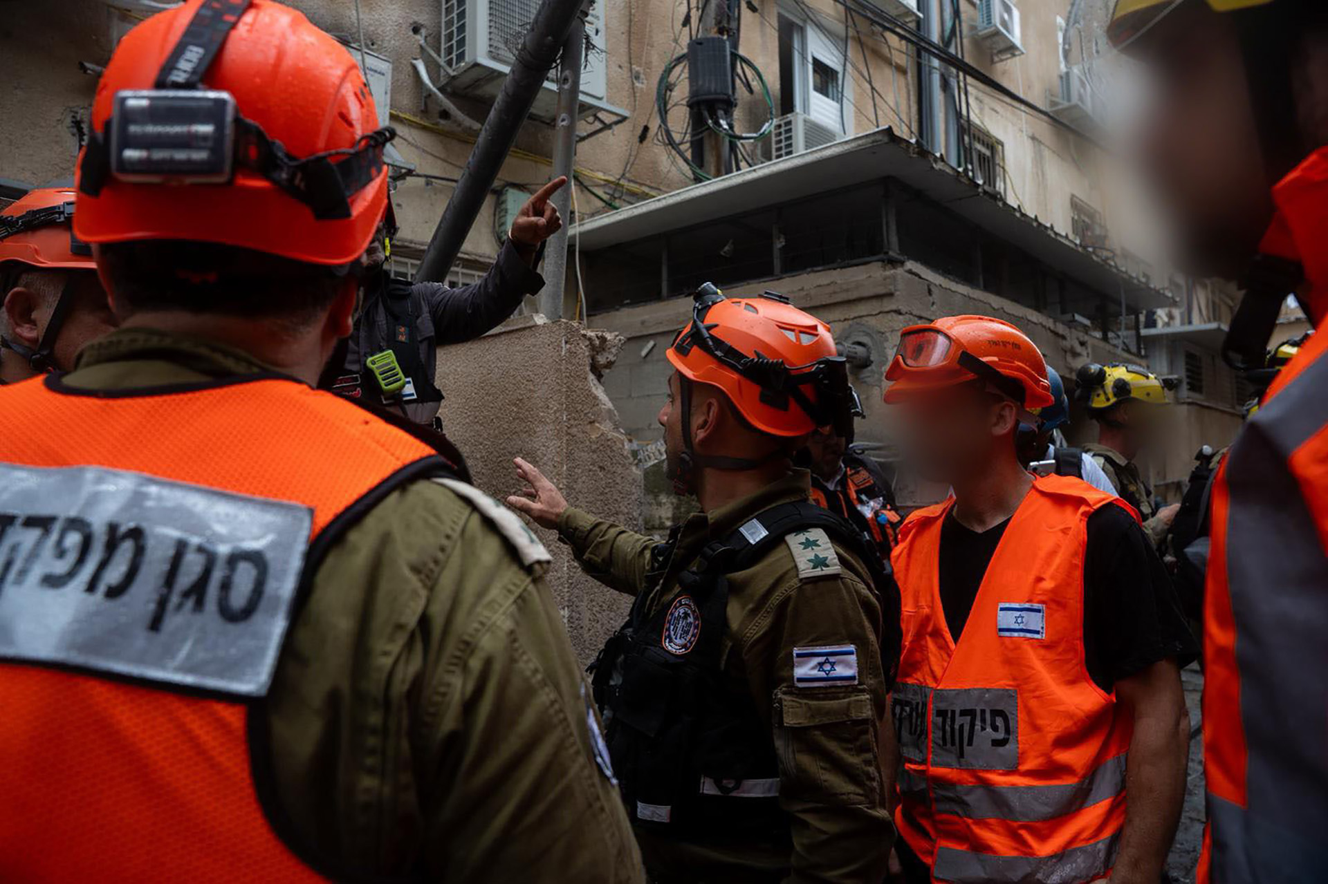 Ir&aacute;n bombarde&oacute; zonas residenciales en Israel: cuatro olas de misiles dejaron da&ntilde;os y una menor en estado cr&iacute;tico