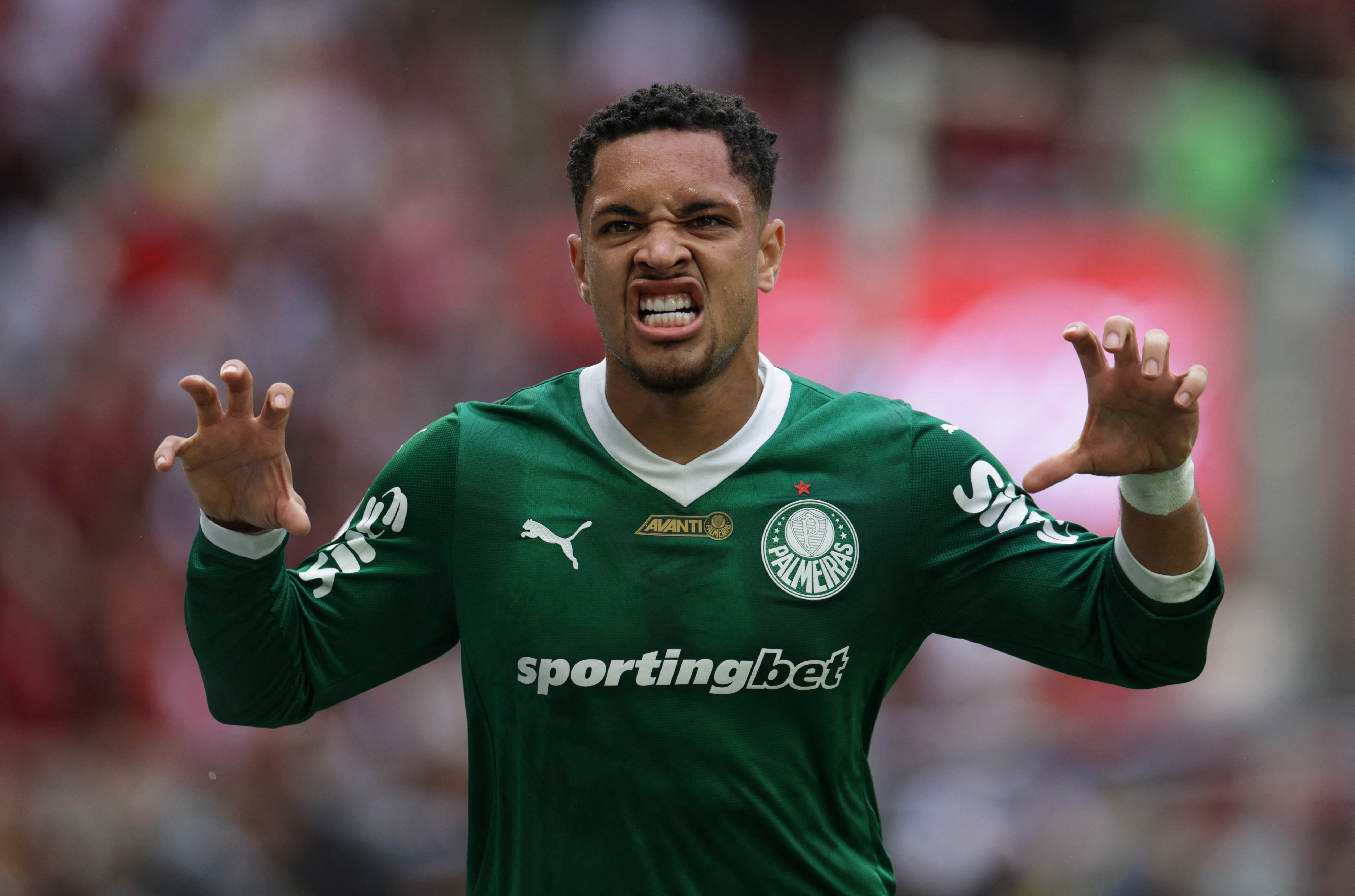 “Duermo dos horas, cuatro como máximo”: aseguró la primera ministra de Japón Sanae Takaichi y encendió la polémica