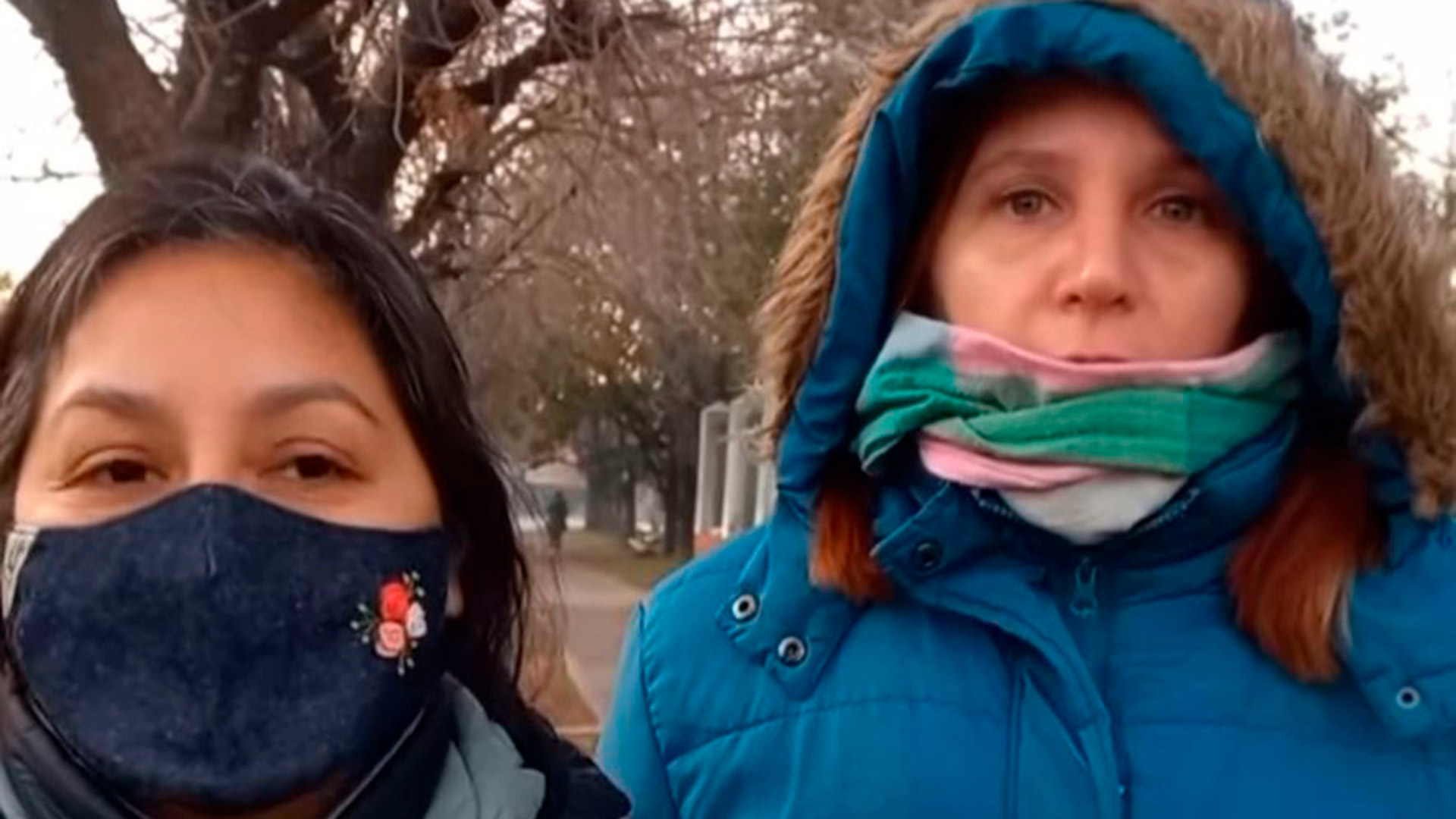 Sara Cari y Silvina decidieron sumarse a otros padres para exigir el arreglo del establecimiento al que acuden sus hijos, No tienen calefacción, hay poca agua, hay problemas con la cloaca,