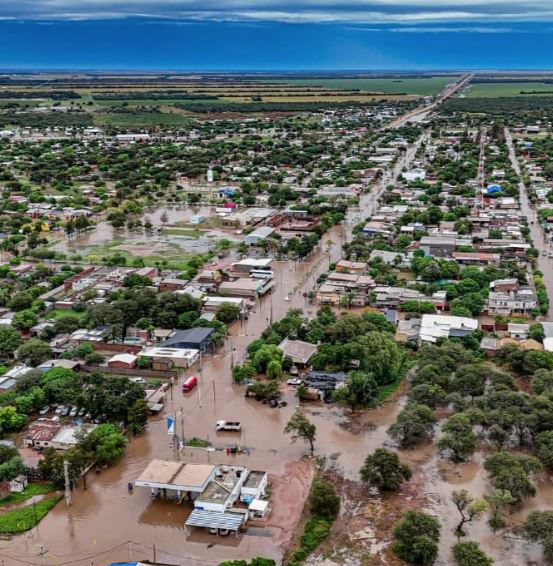 Inundaciones en Santiago del Estero: hay m&aacute;s de 100 familias evacuadas tras un feroz temporal 